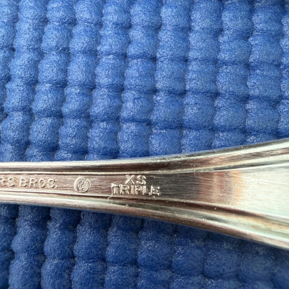 1847 Rogers Bros Old Colony Silverplate XS Triple spoons 6